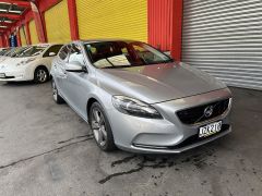 Photo of the vehicle Volvo V40