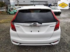 Photo of the vehicle Honda Fit