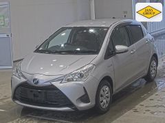 Photo of the vehicle Toyota Vitz