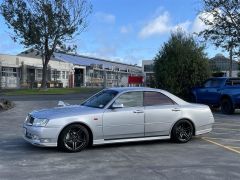 Photo of the vehicle Nissan Gloria