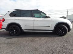 Photo of the vehicle BMW X5