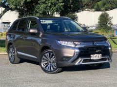 Photo of the vehicle Mitsubishi Outlander