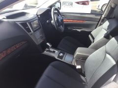 Photo of the vehicle Subaru Legacy