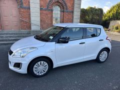 Photo of the vehicle Suzuki Swift