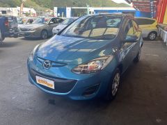 Photo of the vehicle Mazda Demio