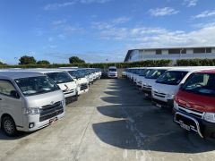 Photo of the vehicle Toyota HiAce