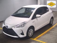 Photo of the vehicle Toyota Vitz