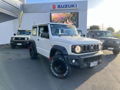 Photo of the vehicle Suzuki Jimny