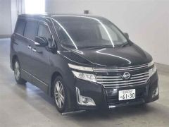 Photo of the vehicle Nissan Elgrand