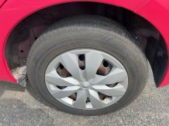 Photo of the vehicle Toyota Vitz