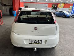 Photo of the vehicle Fiat Punto