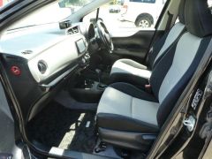 Photo of the vehicle Toyota Vitz