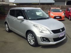 Photo of the vehicle Suzuki Swift