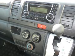 Photo of the vehicle Toyota HiAce