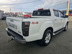 Photo of the vehicle Isuzu D-Max