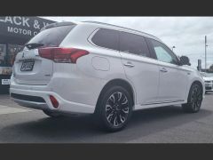 Photo of the vehicle Mitsubishi Outlander