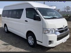 Photo of the vehicle Toyota HiAce