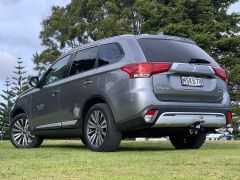 Photo of the vehicle Mitsubishi Outlander