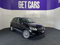 Photo of the vehicle Volkswagen Tiguan