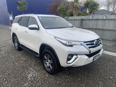 Photo of the vehicle Toyota Fortuner