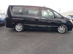 Photo of the vehicle Nissan Serena