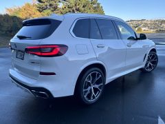 Photo of the vehicle BMW X5