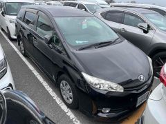 Photo of the vehicle Toyota Wish