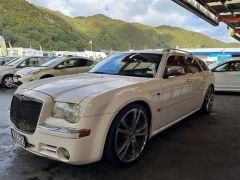 Photo of the vehicle Chrysler 300C