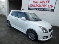 Photo of the vehicle Suzuki Swift