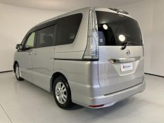 Photo of the vehicle Nissan Serena