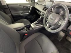 Photo of the vehicle Toyota RAV4