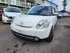 Photo of the vehicle Mazda Verisa