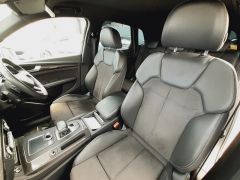 Photo of the vehicle Audi SQ5