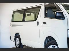 Photo of the vehicle Toyota HiAce