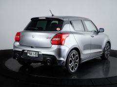 Photo of the vehicle Suzuki Swift