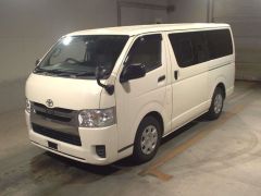 Photo of the vehicle Toyota HiAce