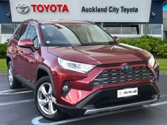 Photo of the vehicle Toyota RAV4