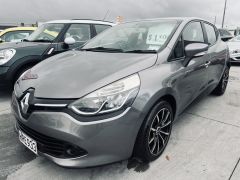 Photo of the vehicle Renault Clio