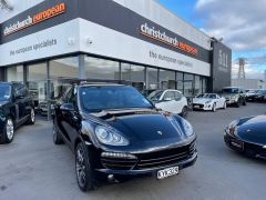 Photo of the vehicle Porsche Cayenne