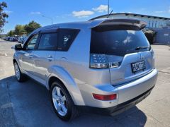 Photo of the vehicle Mitsubishi Outlander