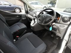 Photo of the vehicle Nissan NV200