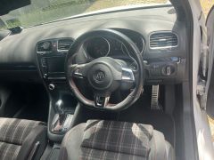 Photo of the vehicle Volkswagen Golf GTI