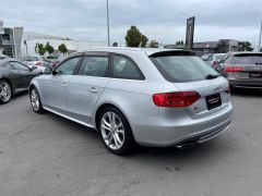 Photo of the vehicle Audi S4