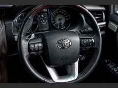 Photo of the vehicle Toyota Fortuner