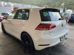 Photo of the vehicle Volkswagen Golf