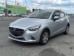 Photo of the vehicle Mazda Demio