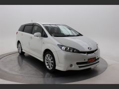 Photo of the vehicle Toyota Wish