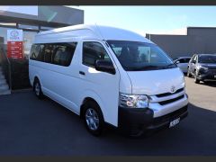 Photo of the vehicle Toyota HiAce