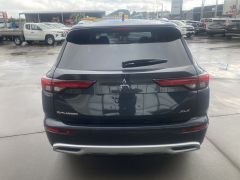 Photo of the vehicle Mitsubishi Outlander