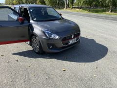 Photo of the vehicle Suzuki Swift